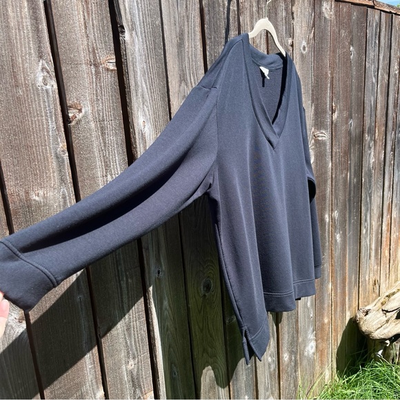 Orvis black v-neck long sleeve sweatshirt size XXL - Picture 2 of 16